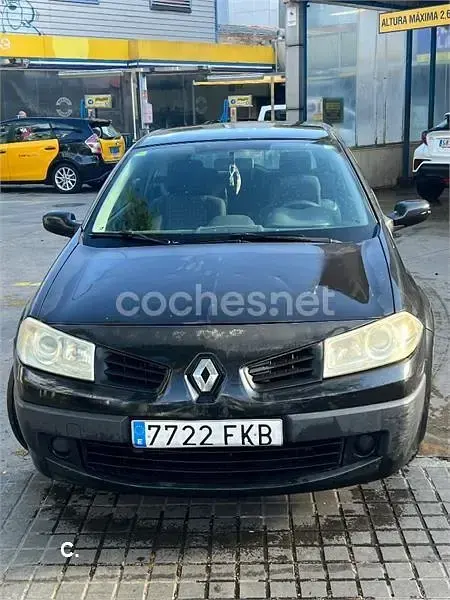 Usado Renault Mégane Dynamique 85 CV (62 kW) 2006 Negro Berlina