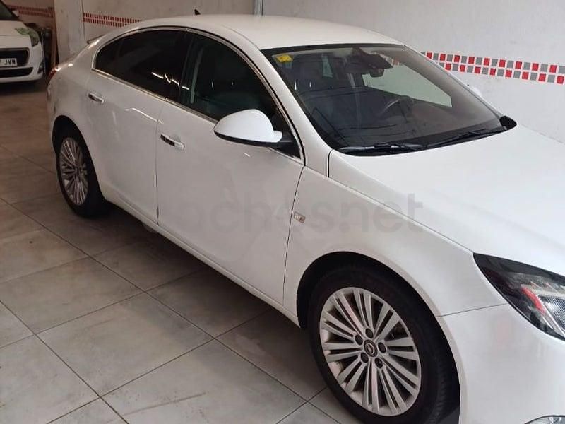 Brugt Opel Insignia Excellence 130 HK (95 kW) 2013 Hvid Sedan