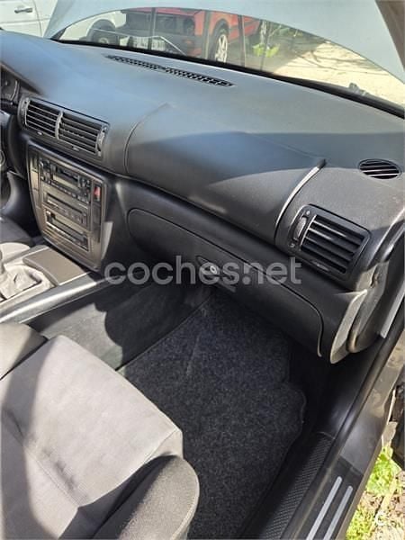 Usado VW Passat Edition 130 CV (95 kW) 2003 Gris / plata Berlina