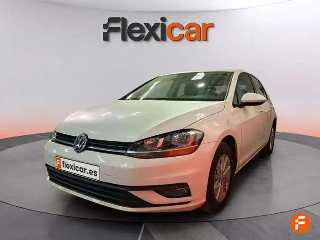 Usado VW Golf VII Advance 110 CV (80 kW) 2017 Blanco Utilitario