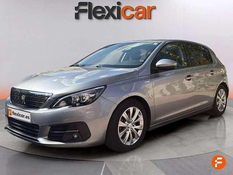 Usado Peugeot 308 Style 131 CV (96 kW) 2020 Gris Utilitario