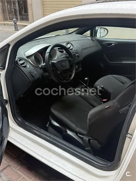 Usado Seat Ibiza SC Style 105 CV (77 kW) 2010 Blanco Utilitario