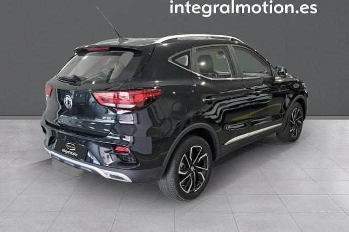 Usado MG ZS Luxury 106 CV (77 kW) 2024 SUV