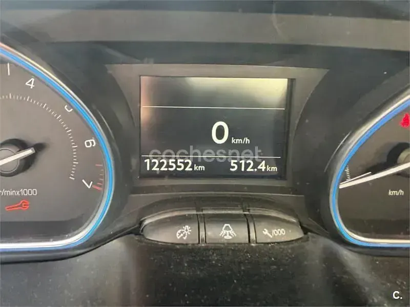 Usado Peugeot 2008 Allure 110 CV (80 kW) 2018 Blanco SUV