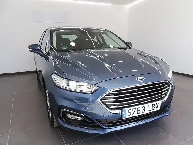 Usado Ford Mondeo Trend 150 CV (110 kW) 2019 Azul Berlina