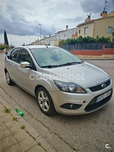 Usado Ford Focus Business Edition 90 CV (66 kW) 2009 Gris / plata Berlina