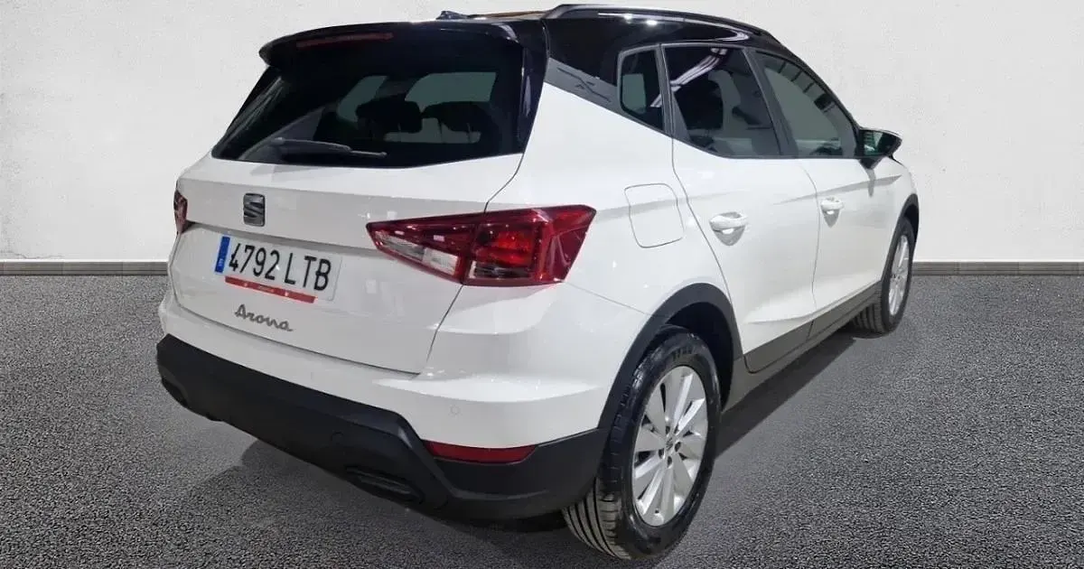Usado Seat Arona Style Plus 110 CV (80 kW) 2021 SUV