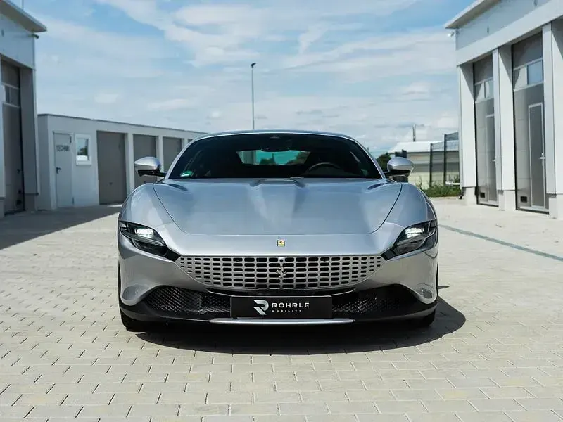 Usado Ferrari Roma 620 CV (456 kW) 2022 Gris / plata Coupe