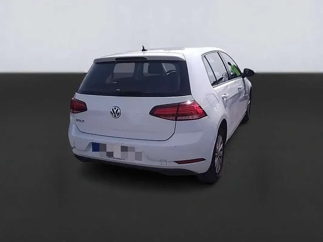 Usado VW Golf VII Advance 116 CV (85 kW) 2018 Blanco Berlina