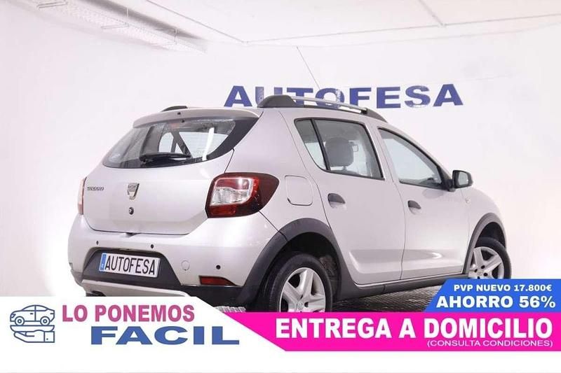 Usado Dacia Sandero Stepway 90 CV (66 kW) 2015 Gris Berlina