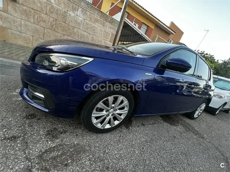 Usado Peugeot 308 Business-Line 130 CV (95 kW) 2019 Azul Berlina