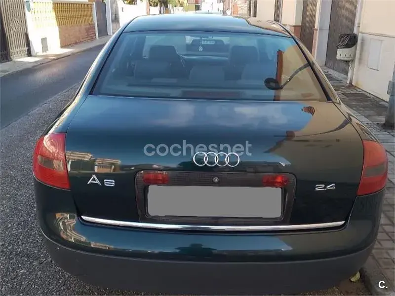 Usado Audi A6 165 CV (121 kW) 1998 Verde Familiar