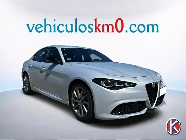 Usado Alfa Romeo Giulia Sprint 160 CV (117 kW) 2024 Blanco Berlina