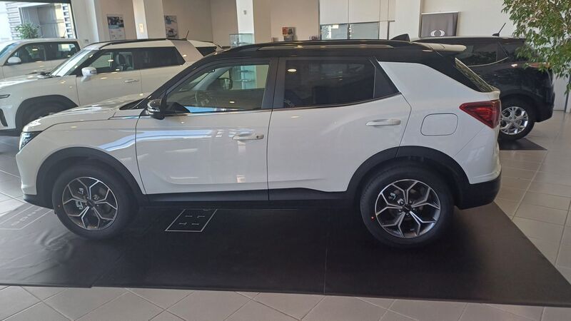 Nuevo Ssangyong (KGM) Korando 149 CV (109 kW) 2025 Blanco SUV