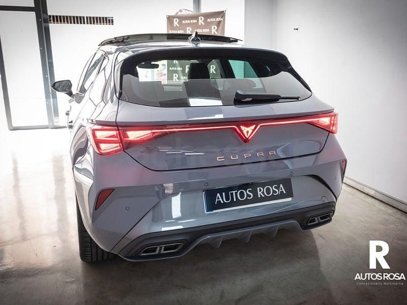 Usado Cupra Leon 150 CV (110 kW) 2024 Gris / plata Berlina