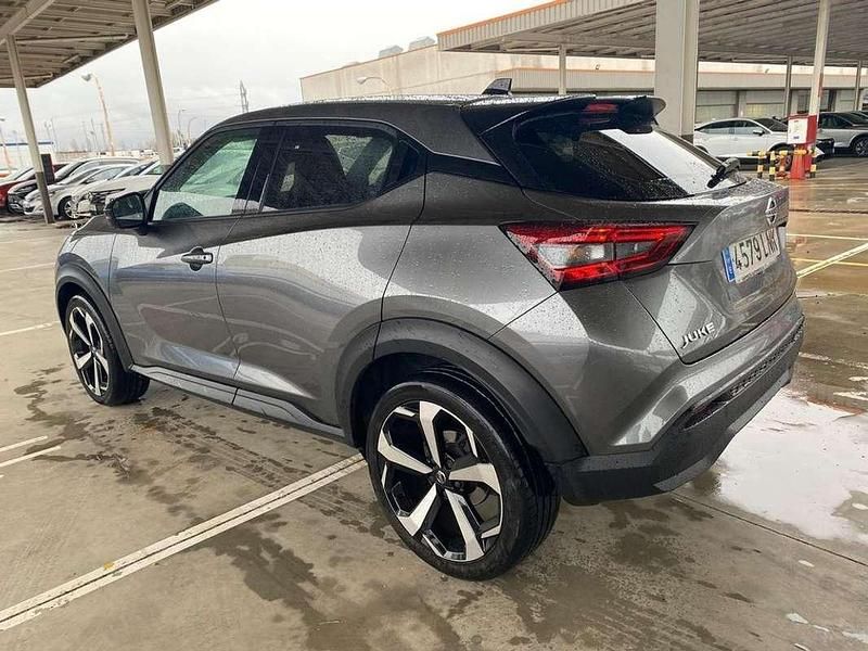 Usado Nissan Juke Tekna 116 CV (85 kW) 2021 Gris SUV
