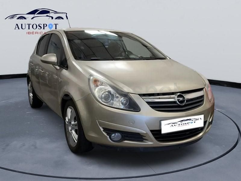 Usado Opel Corsa 80 CV (58 kW) 2009 Beige Utilitario