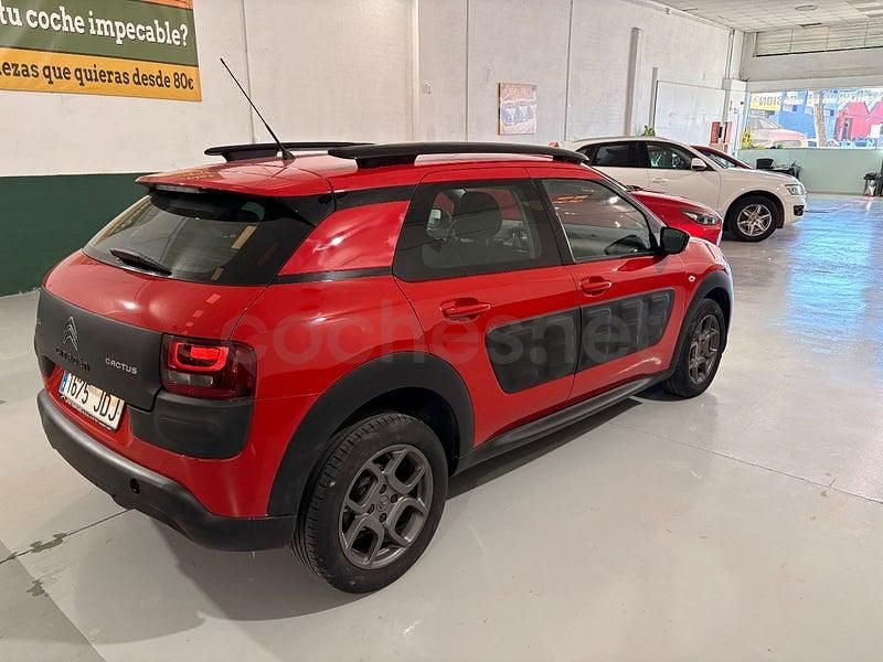 Usado Citroën C4 Cactus Feel 100 CV (73 kW) 2015 Rojo Utilitario