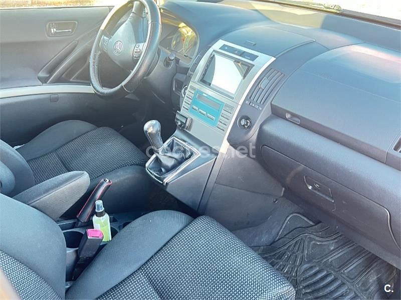Käytetty Toyota Corolla Verso Sport 177 HP (130 kW) 2008 Punainen Tila-auto