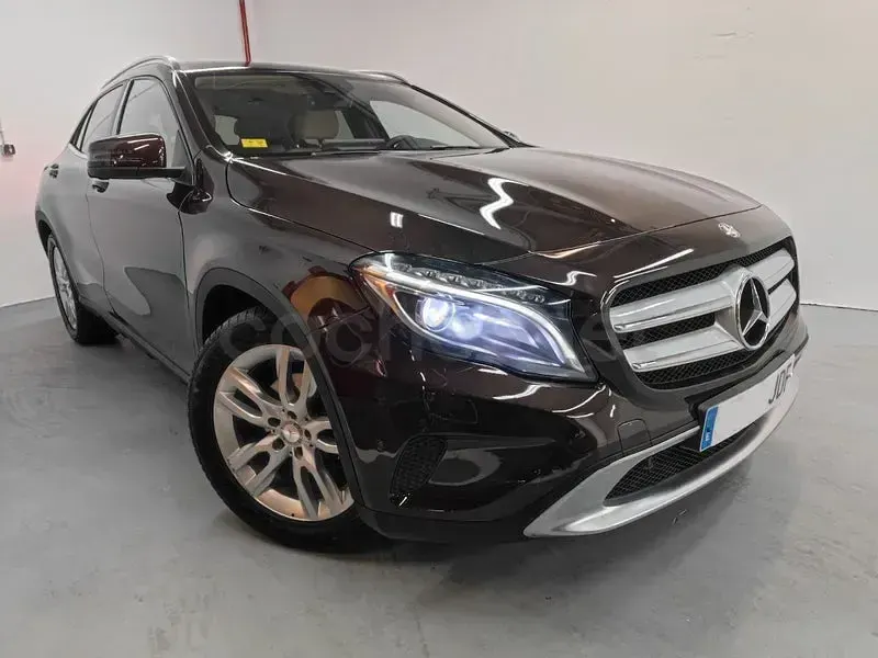 Usado Mercedes GLA200 AMG Edition 1 136 CV (100 kW) 2015 Marrón SUV
