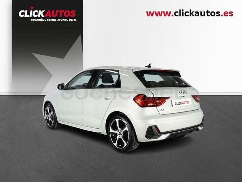 Usado Audi A1 Sportback S-Line 95 CV (69 kW) 2023 Gris / plata Utilitario