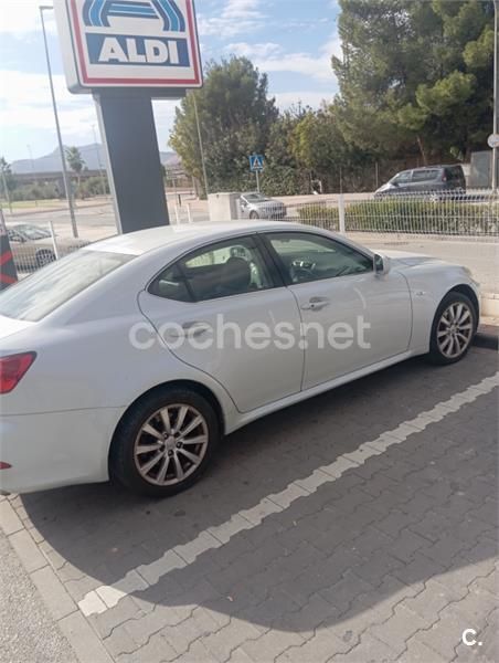 Gris / plata Usado 2009 Lexus IS220d Sport Line Berlina | 5900 € (Precio justo) - Imagen 1/4