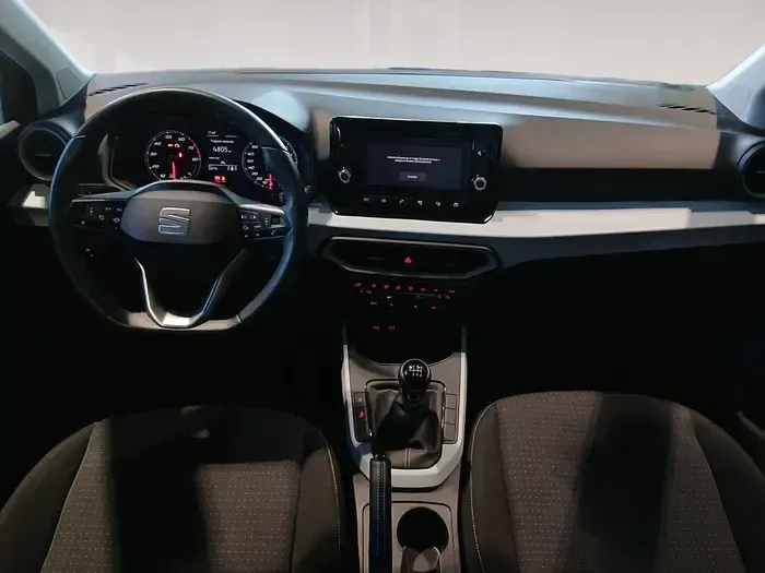 Usado Seat Arona Style 116 CV (85 kW) 2025 Rojo SUV