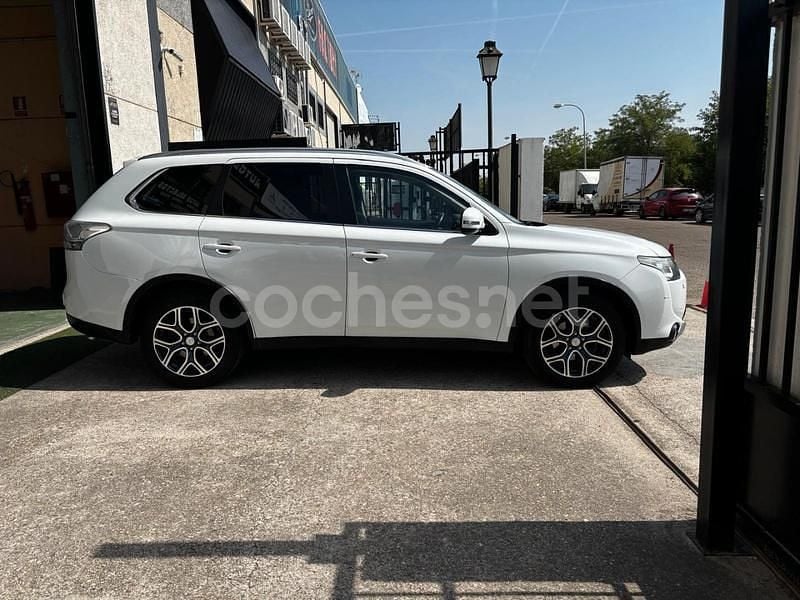 Usado Mitsubishi Outlander 150 CV (110 kW) 2014 Blanco SUV