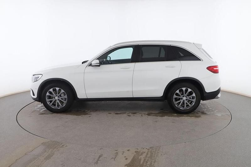 Usado Mercedes GLC220 AMG line 170 CV (125 kW) 2016 Blanco SUV
