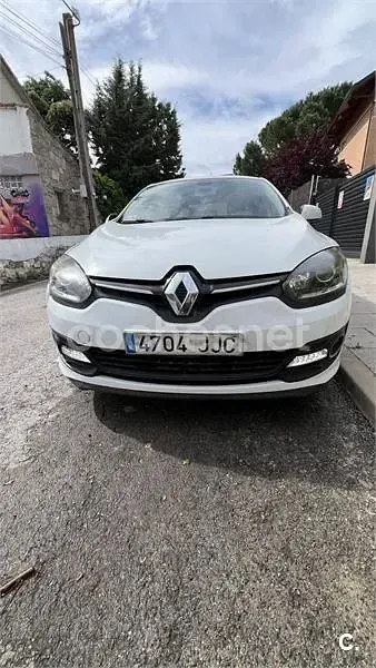 Usado Renault Mégane III Intens 95 CV (69 kW) 2015 Blanco Berlina