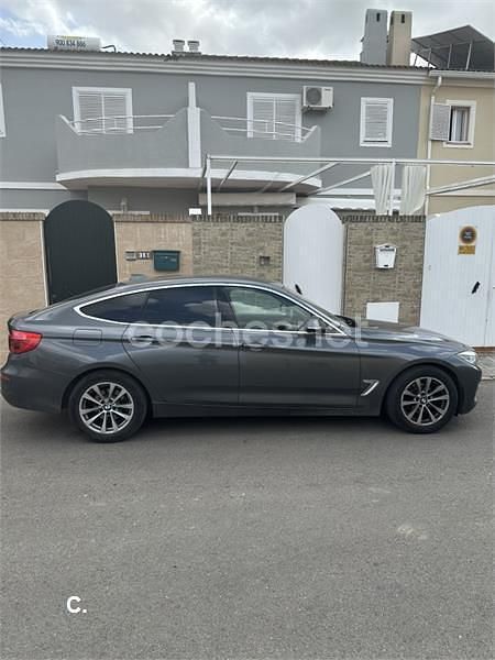 Usado BMW 318 150 CV (110 kW) 2019 Gris / plata Berlina