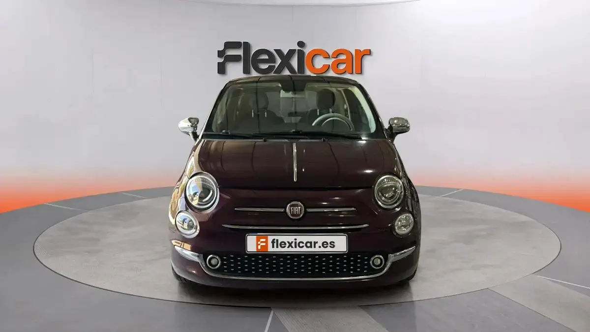 Usado Fiat 500 Dolcevita 71 CV (52 kW) 2021 Burdeos Descapotable