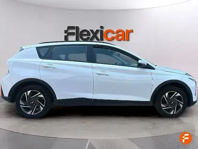 Usado Hyundai Bayon 84 CV (61 kW) 2023 Blanco SUV