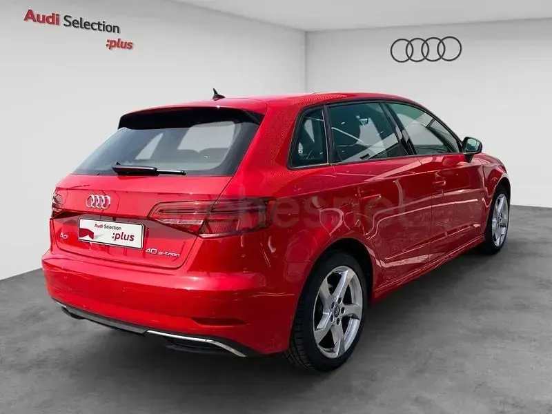 Usado Audi e-tron S-Line 204 CV (150 kW) 2019 Rojo SUV