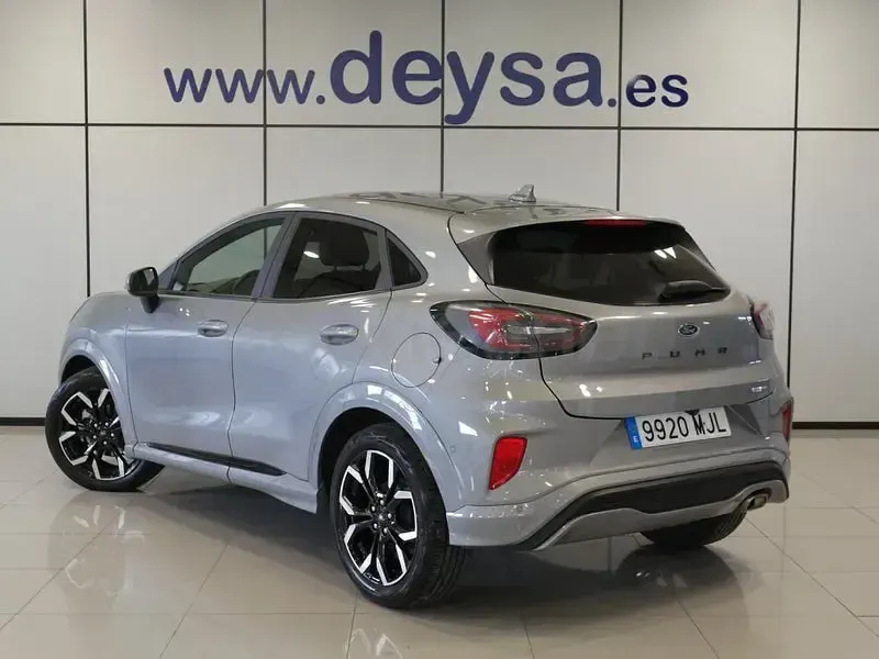 Usado Ford Puma ST-Line X 125 CV (91 kW) 2023 Gris / plata SUV