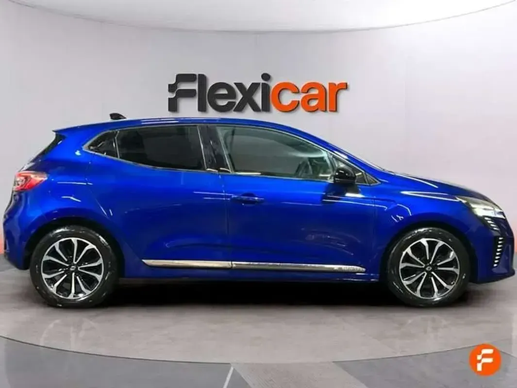 Usado Renault Clio Techno 91 CV (66 kW) 2024 Azul Utilitario