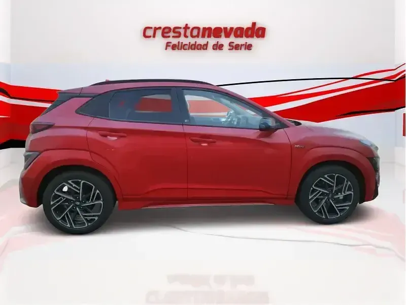 Usado Hyundai Kona N Line 120 CV (88 kW) 2022 Rojo SUV
