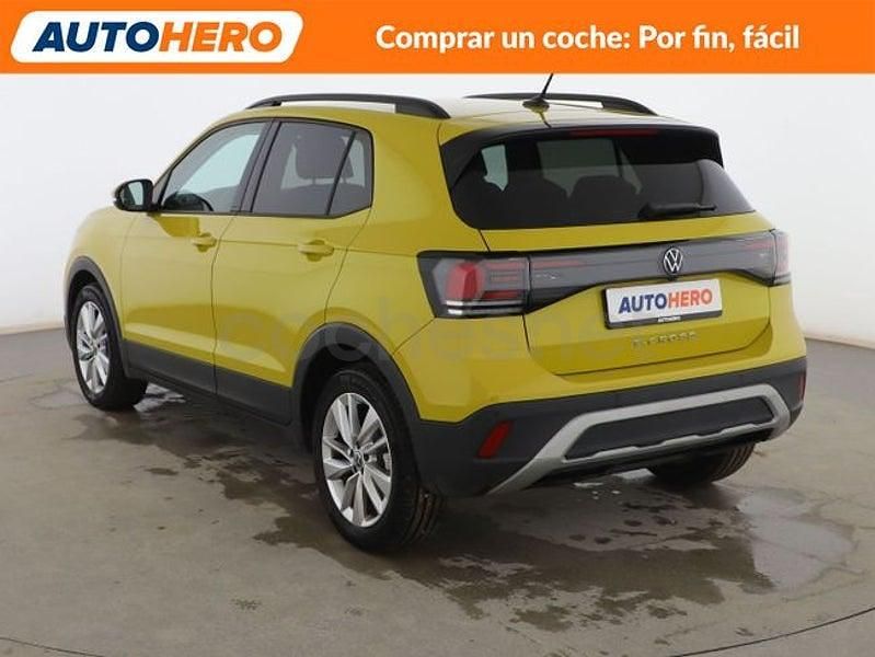 Usado VW T-Cross Life 116 CV (85 kW) 2024 Amarillo SUV
