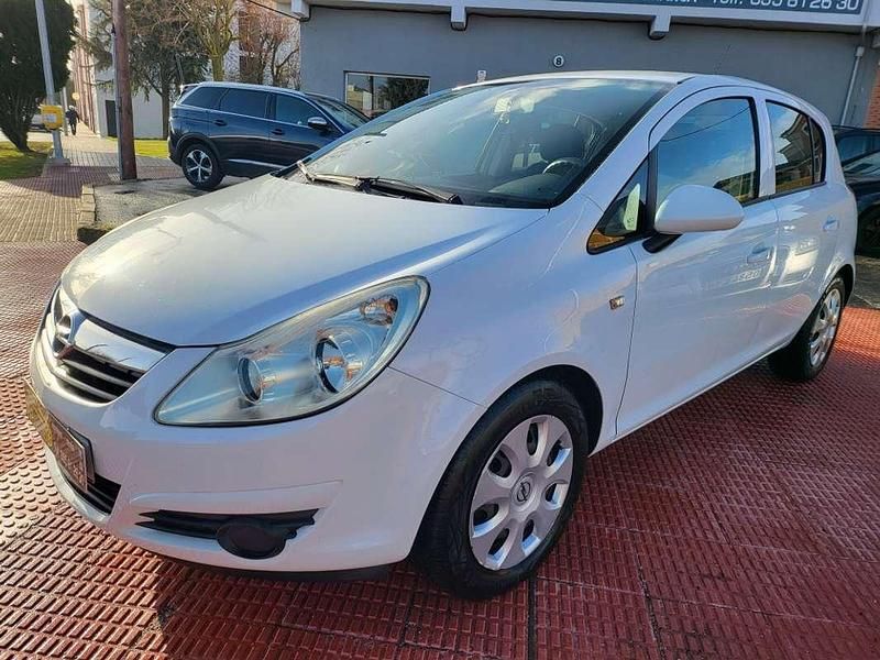 Blanco Usado 2011 Opel Corsa Expression Utilitario | 4999 € (Buen precio) - Imagen 1/4