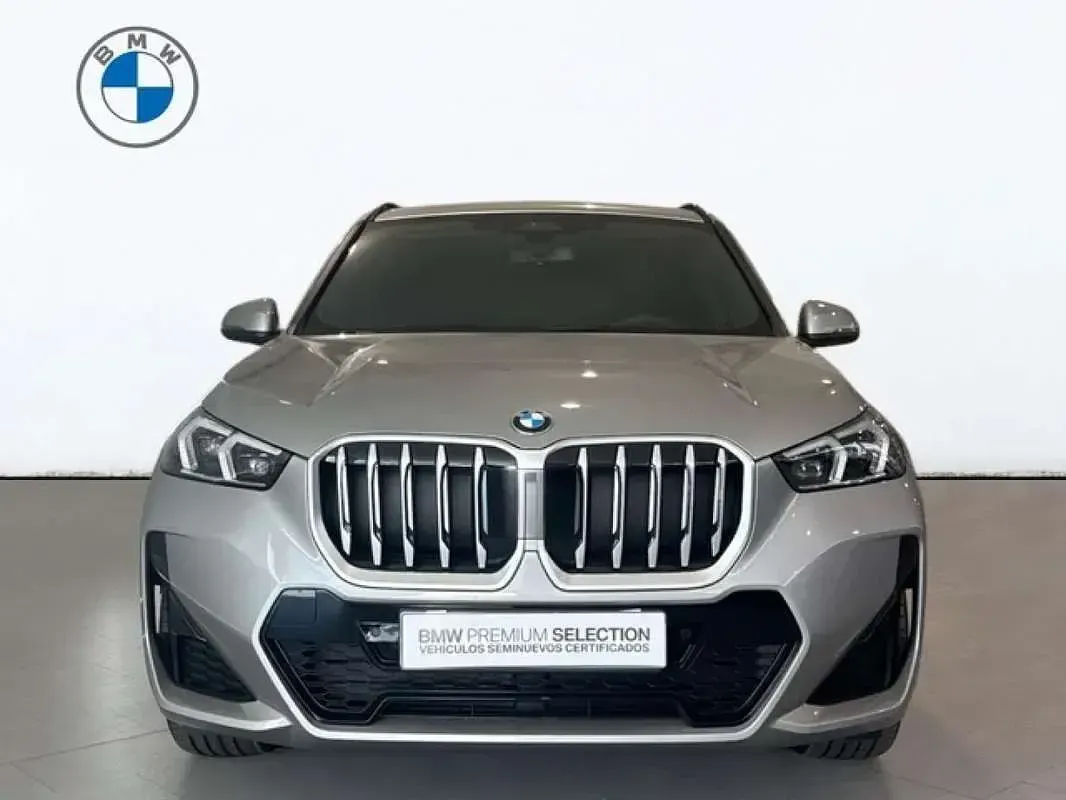 Usado BMW X1 Comfort Edition 163 CV (119 kW) 2025 Plateado SUV