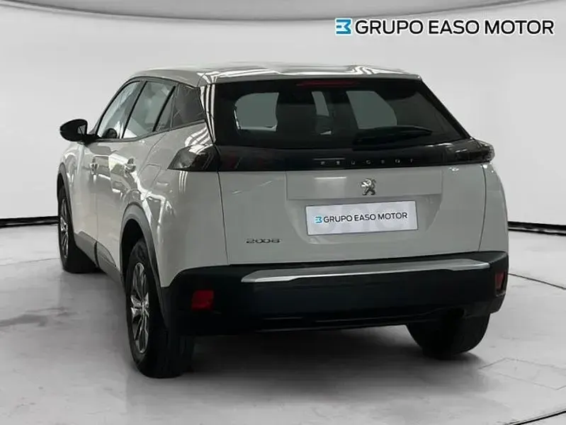 Usado Peugeot 2008 Active 100 CV (73 kW) 2020 Blanco SUV