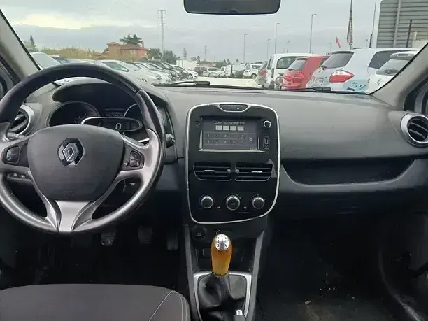 Begagnad Renault Clio IV Business 90 HK (66 kW) 2016 Vit Kombi