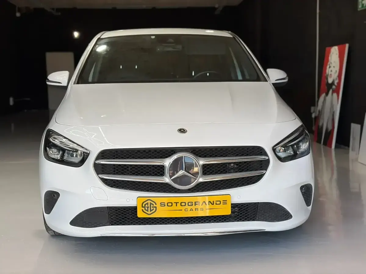 Usado Mercedes B200 150 CV (110 kW) 2022 Blanco Utilitario