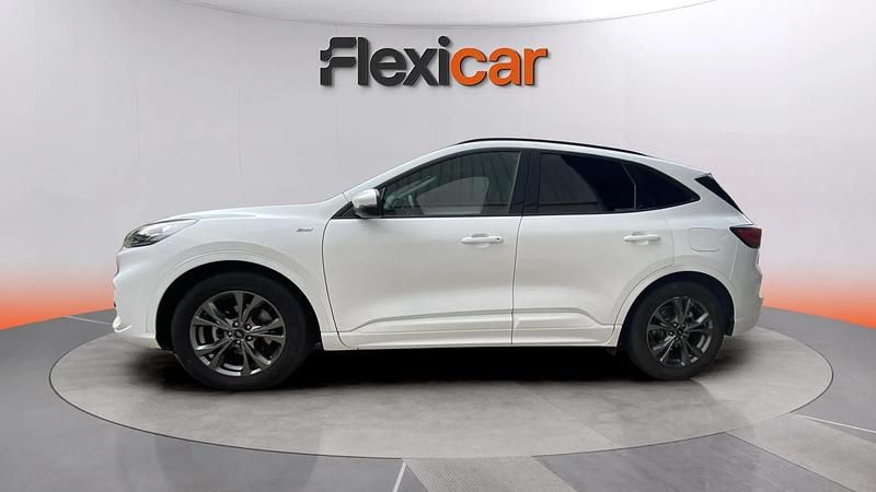 Usado Ford Kuga ST-Line 150 CV (110 kW) 2022 Blanco SUV