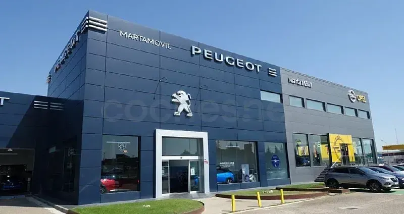 Usado Peugeot 3008 Allure 130 CV (95 kW) 2018 Blanco SUV