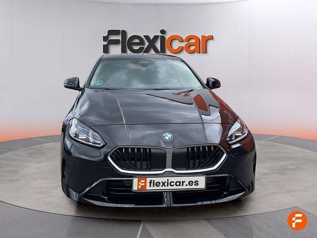Usado BMW 116 122 CV (89 kW) 2025 Negro Utilitario