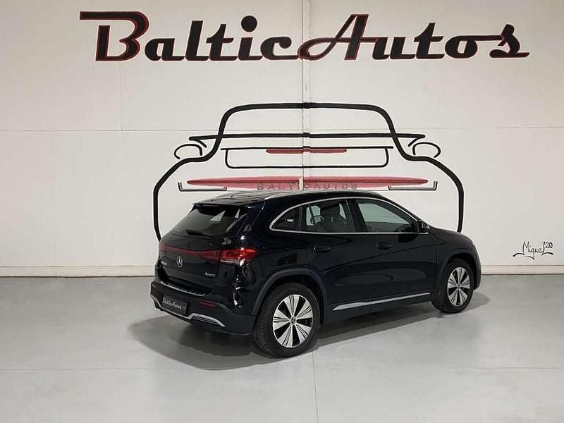 Usado Mercedes EQA300 167 kW (228 CV) 2023 Negro SUV