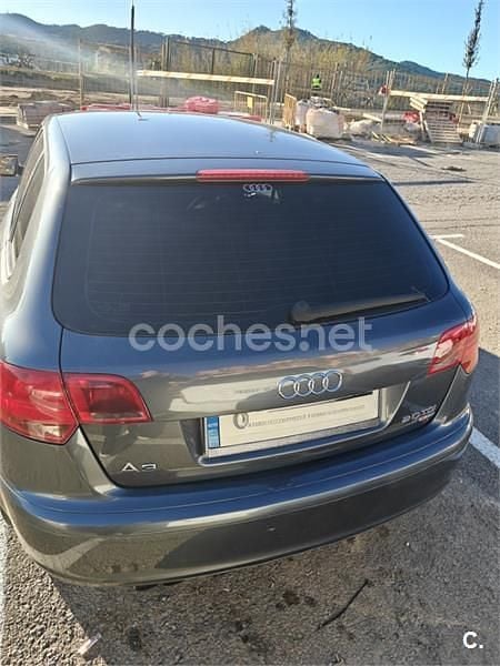 Usado Audi A3 Ambiente 140 CV (102 kW) 2008 Gris / plata Berlina
