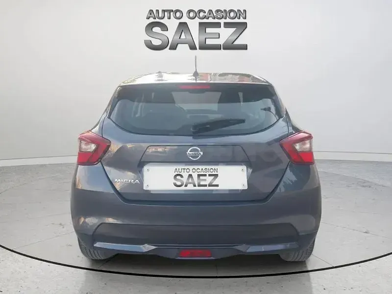 Usado Nissan Micra Acenta 92 CV (67 kW) 2021 Gris / plata Utilitario