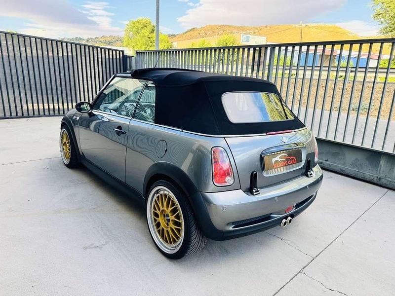 Usado Mini Cooper Cabriolet 170 CV (125 kW) 2006 Gris Descapotable